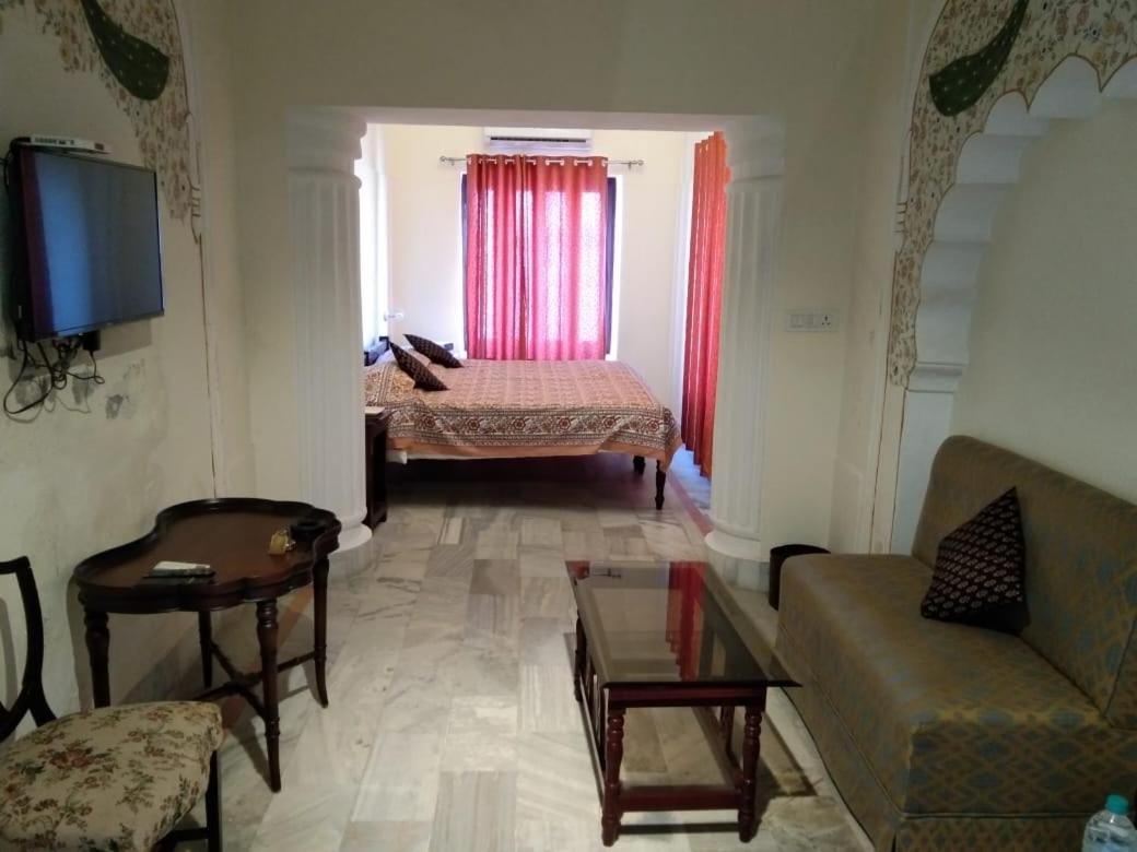Phool Mahal Palace Кишангарх Экстерьер фото
